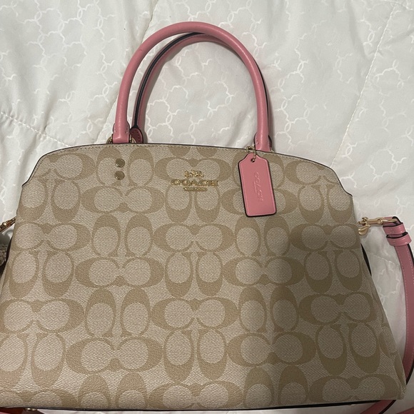 Beautiful COACH bag! Like new! - Picture 3 of 13
